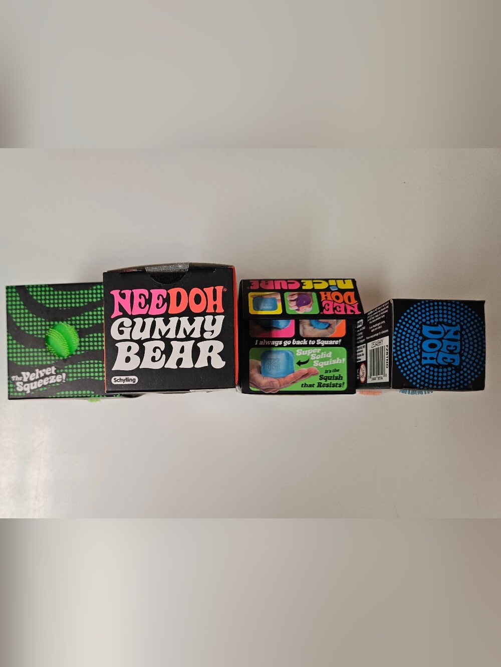 Needoh Lot Of 4 Gummy Bear, Fuzz Ball, Nice Cube, 3 Teenie Fuzz Balls New - Picture 5 of 6